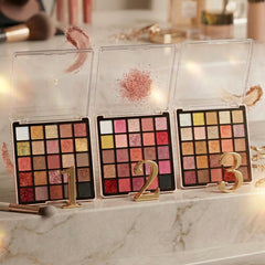 KISS Touch 25 Color Eyeshadow Palette