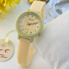 FT Women's Round Cushion-Shaped Quartz Fashion Watch