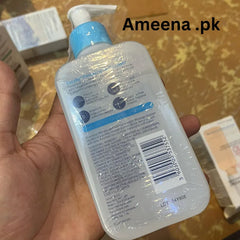 CeraVe Renewing SA Cleanser - 237ml