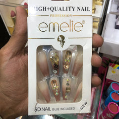 Emelie 5D Artifical Nails With Nail Glue