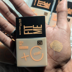 Maybelline - Fit Me Fresh Tint Spf 50 + Vitamin C Foundation