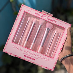 Real Techniques Makeup Brush