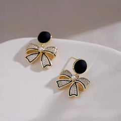 Rhinestone Bow Black Round Stud