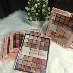 Mocallure Eyeshadow + Highlighter palette