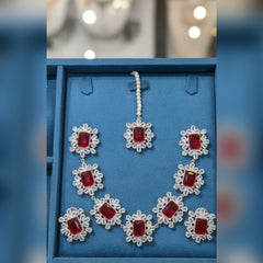 Zircon Necklace Set – Elegant Sparkling Finish