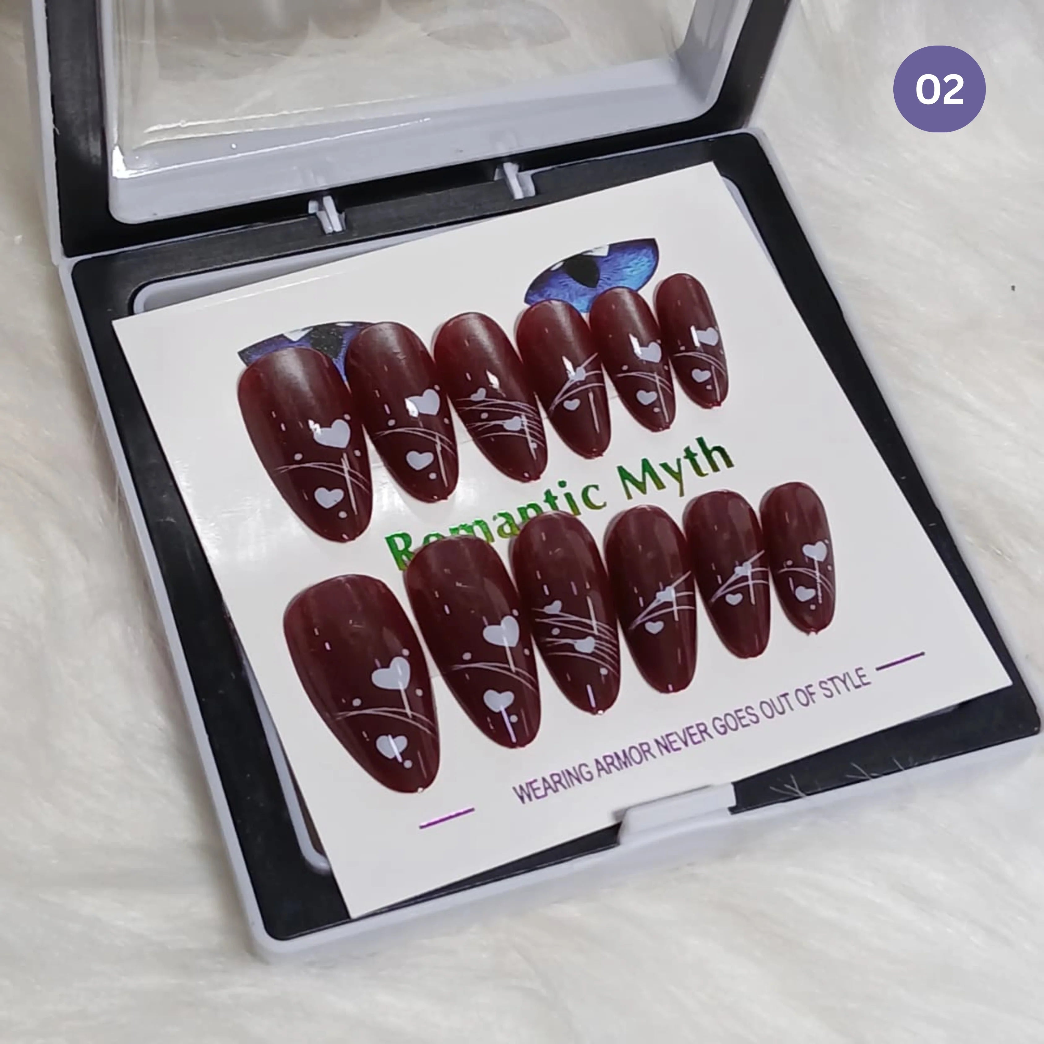 Romantic Myth Cat's Eye / Diamond Dust Press-On Nails