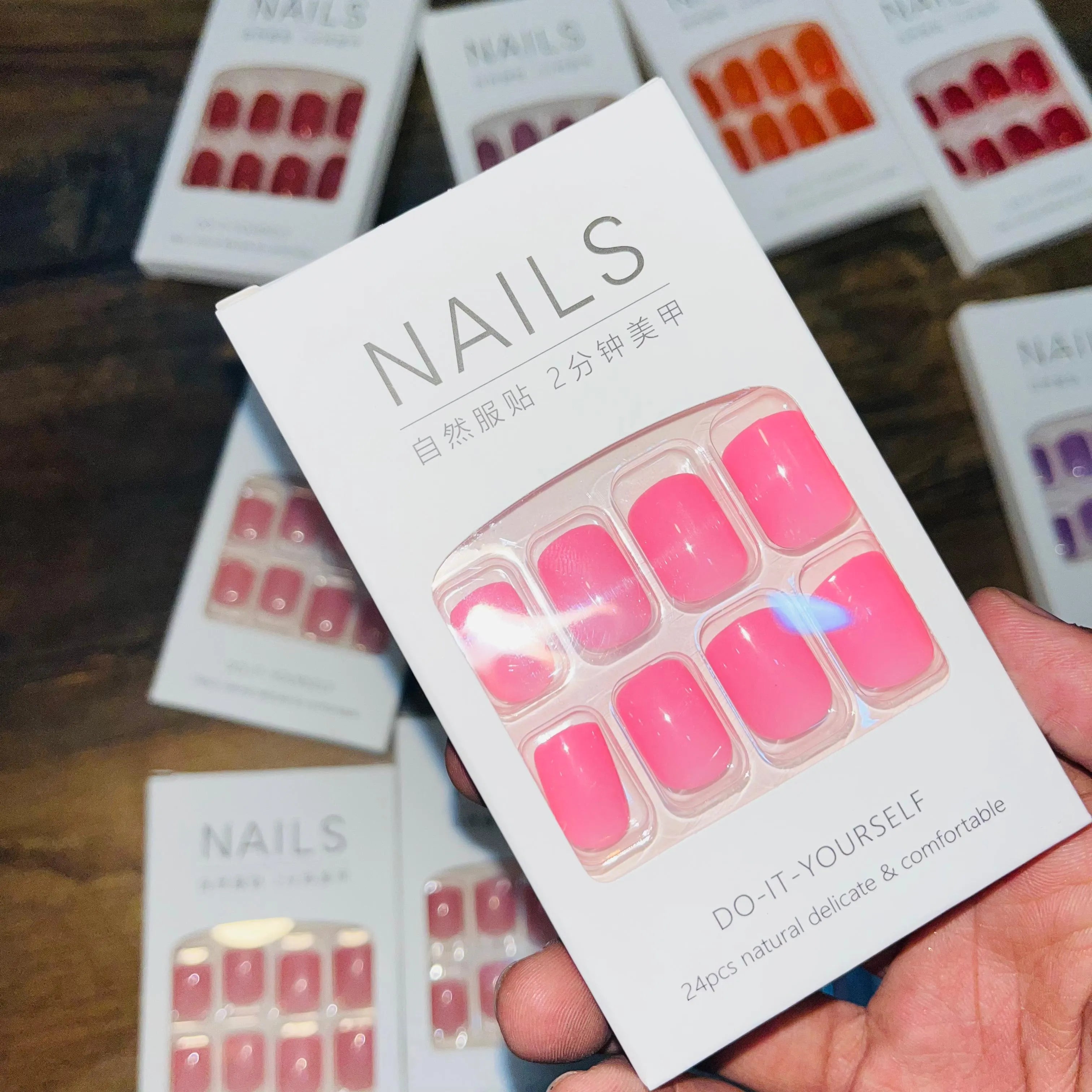 Stylish Artifical Nails With Free sticker (24 Pcs)