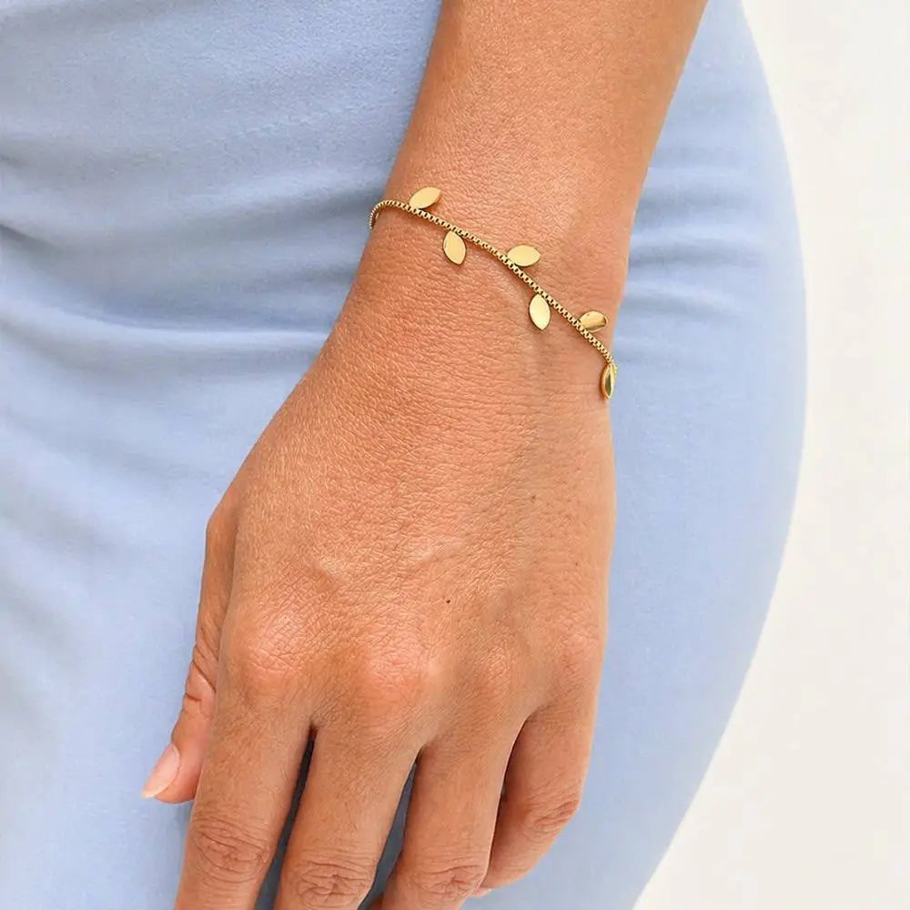Gold Leaf Charm Chain Bracelet
