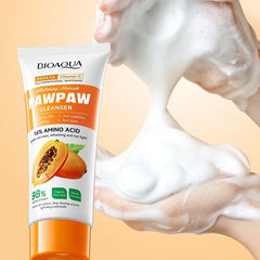 BIOAQUA Papaya Vitamin C Pawpaw Exfoliating Cleanser – 100g