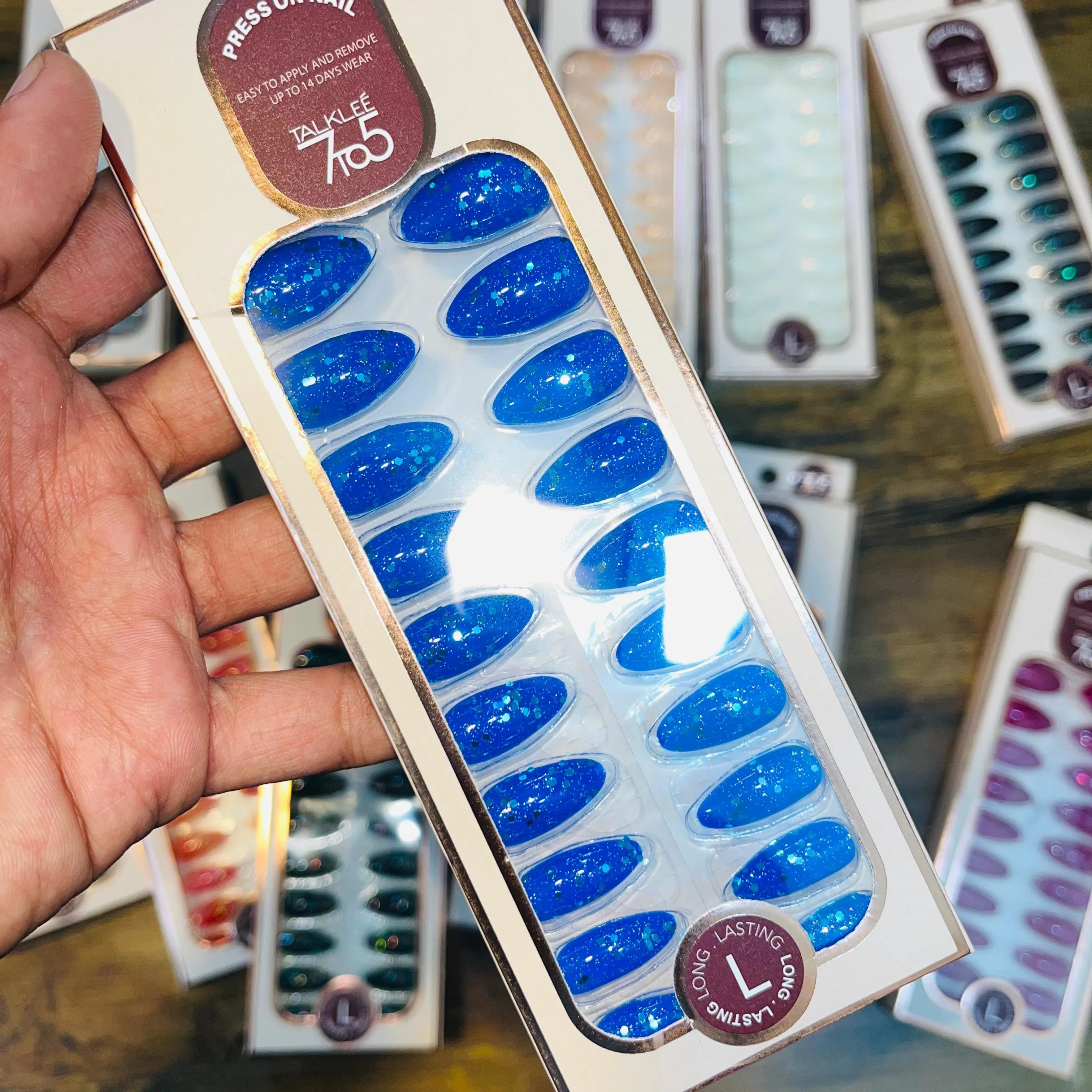 7To5 Talklee Press On nails Artifical Nails With Free Stickers