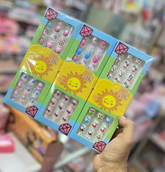 New Pack of 12pcs Cartoon Characters Artificial Nails