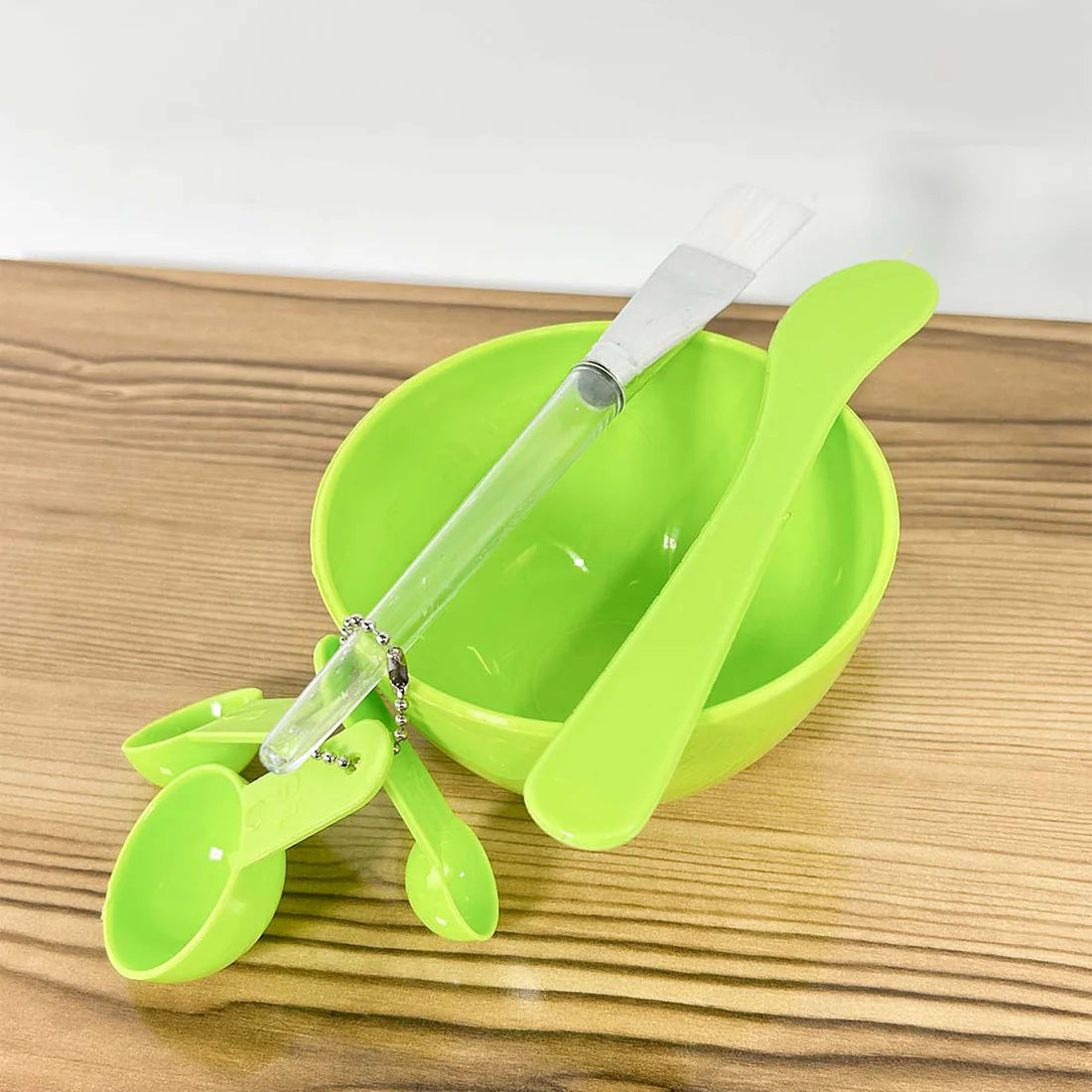 EFS 6-in-1 DIY Facial Mask Mixing Bowl Set Multicolor