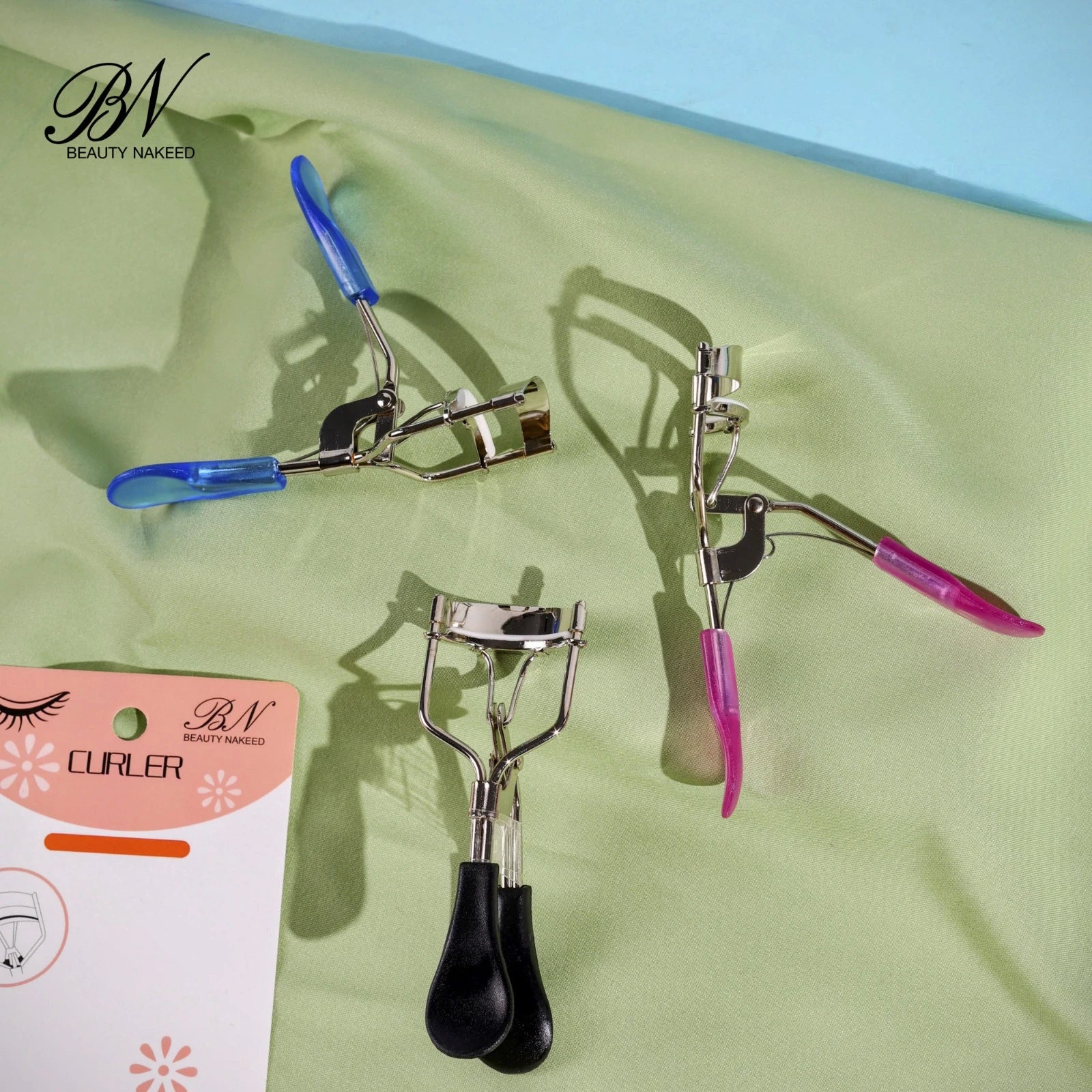 Beauty Nakeed Eyelash Curler