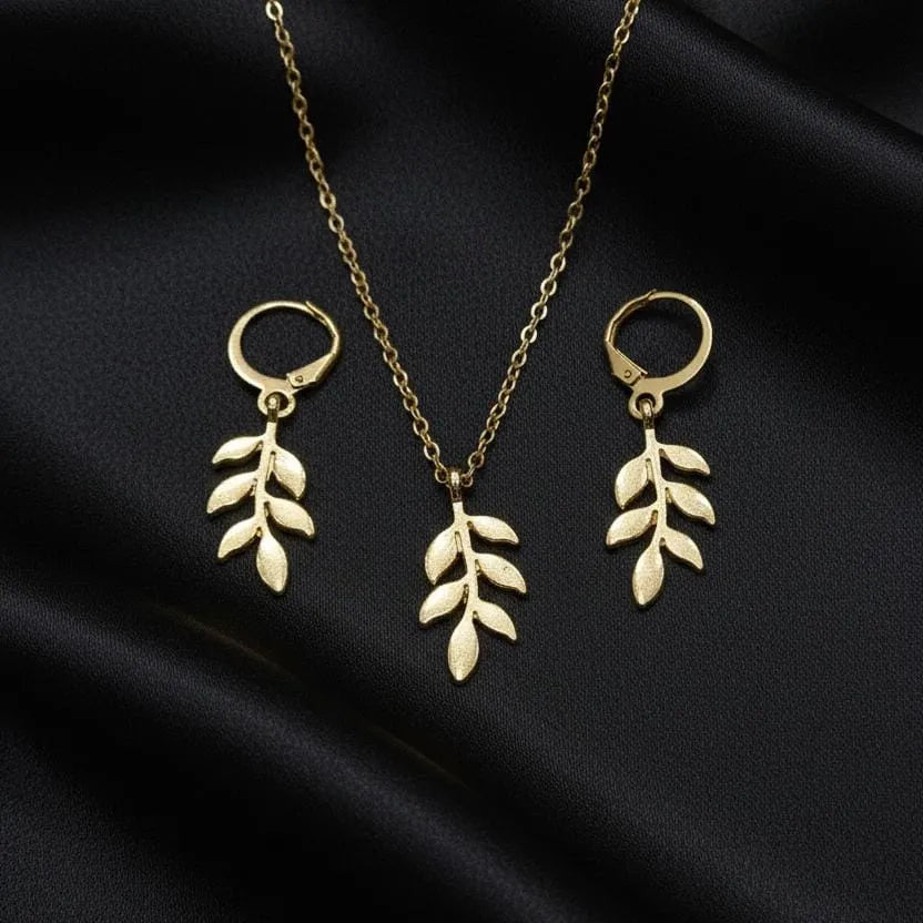 Leaf Chain Locket