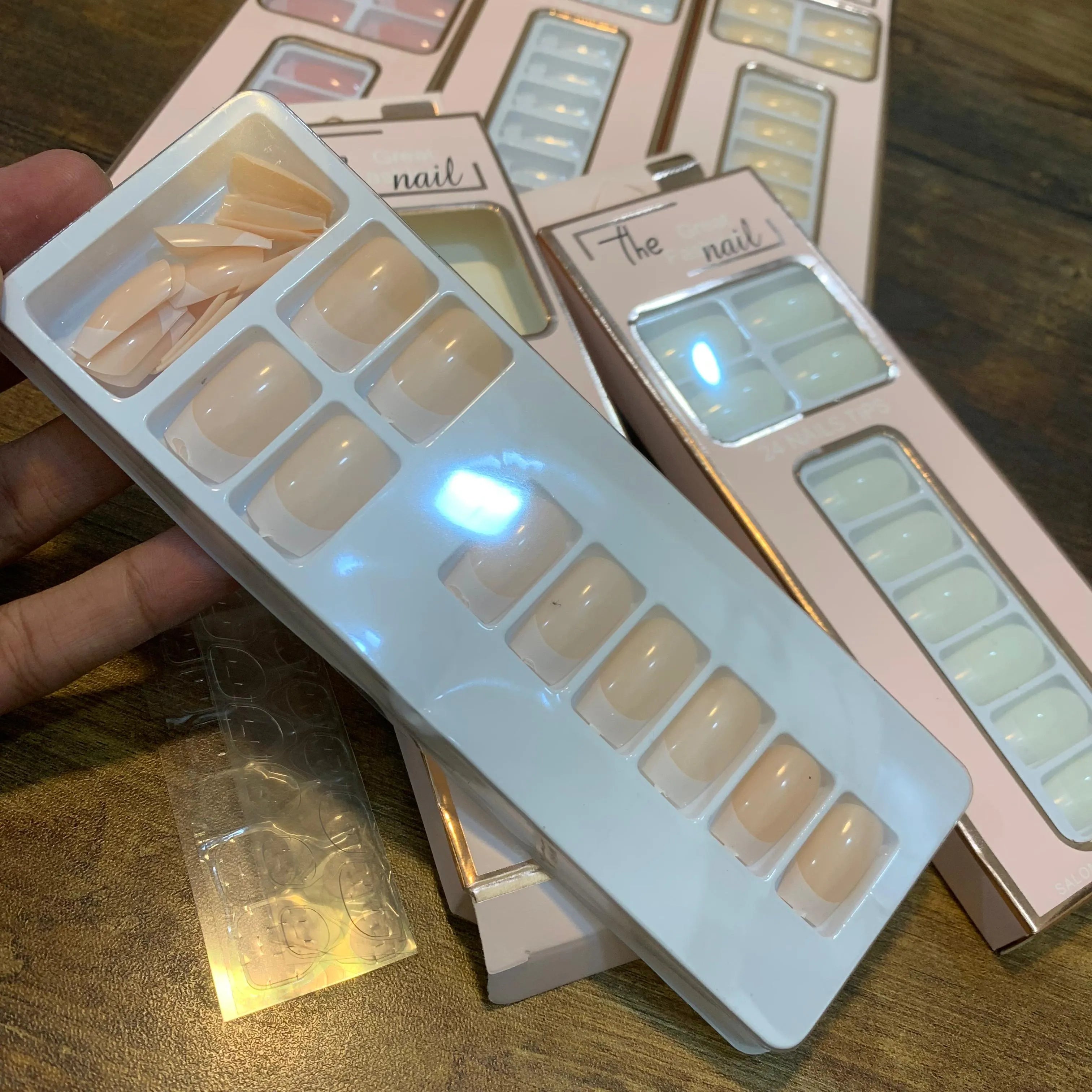 24 Pcs Artificial Nails For Women