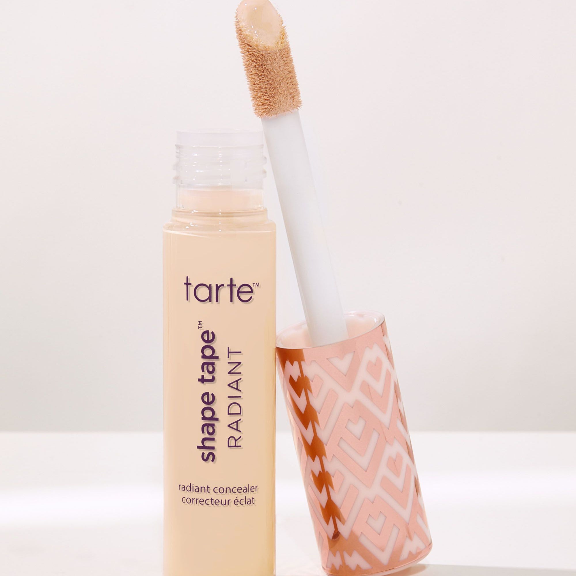 Tarte- shape tape™ radiant medium coverage concealer (Dubai)