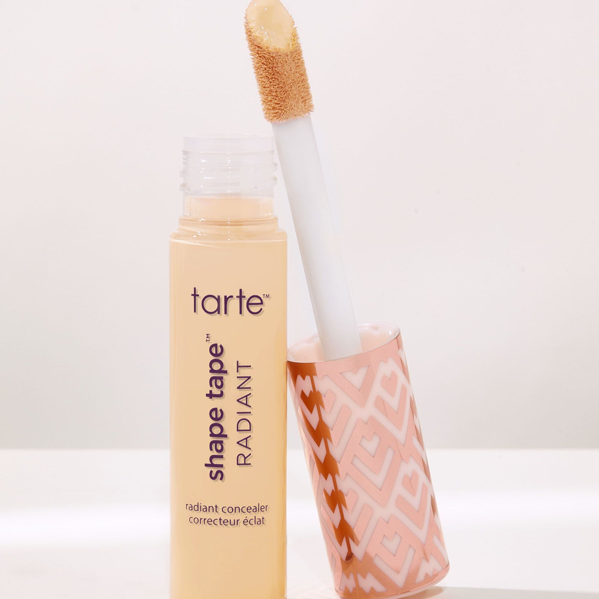 Tarte- shape tape™ radiant medium coverage concealer (Dubai)