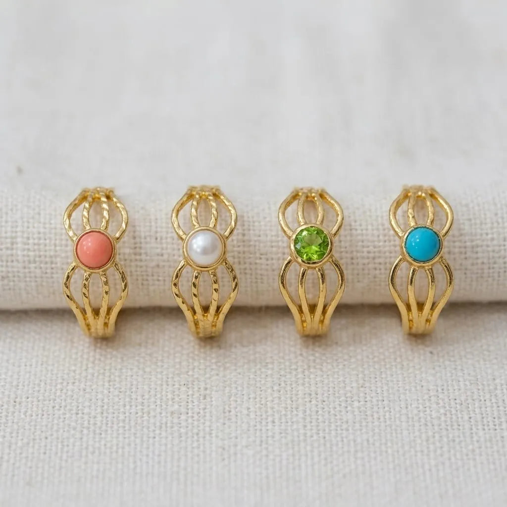 Golden Textured Split Band Stone Ring