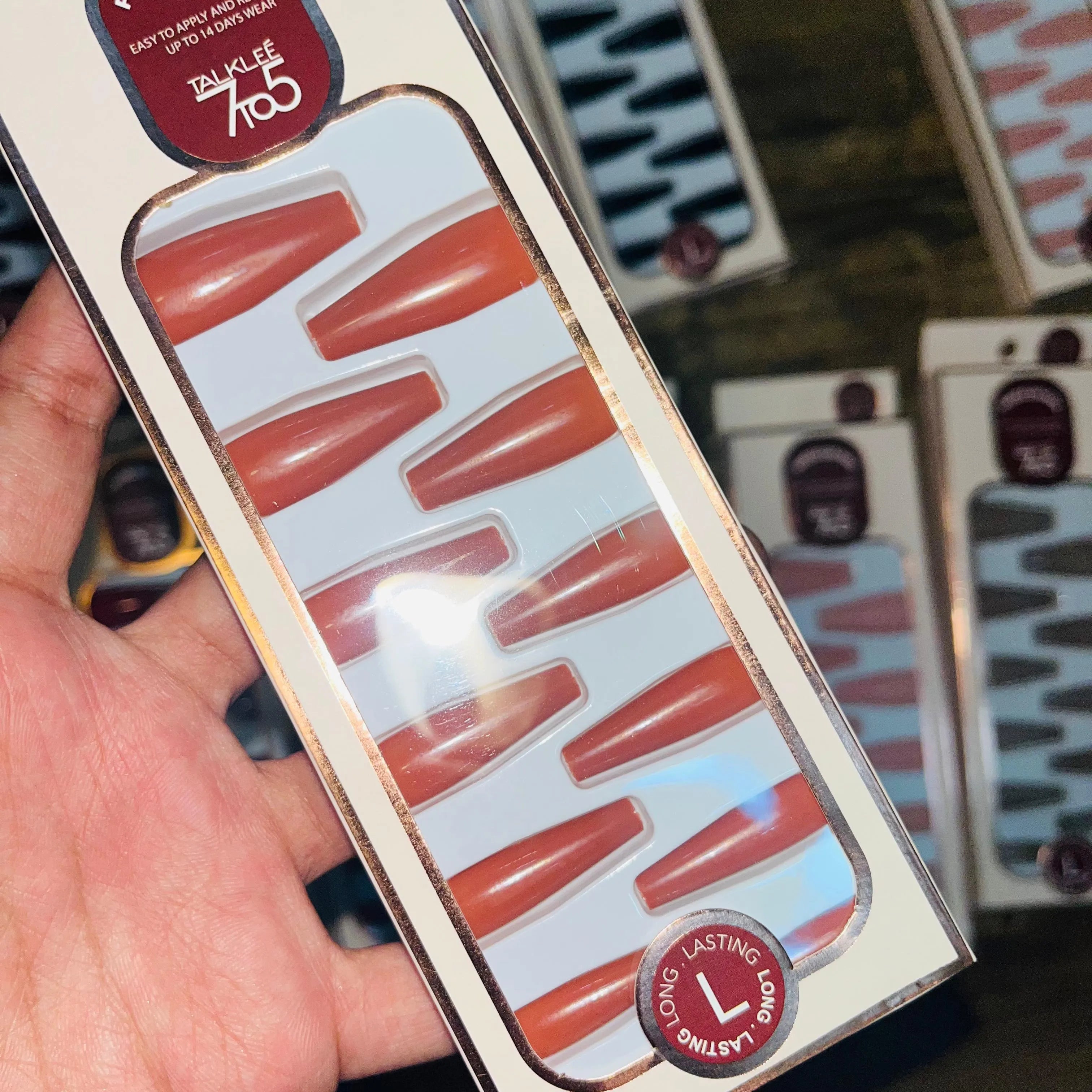 7To5 Talklee Stylish Artifical Nails With Free Stickers