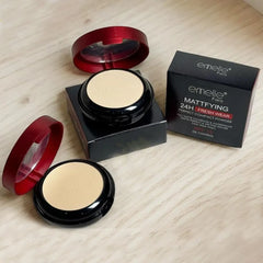 Emelie 2 In 1 Matte Maker 24 Face Compact Long-wear