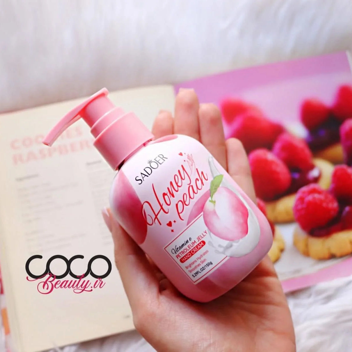 Sadoer Honey Peach Vitamin E Hand Cream – 150g