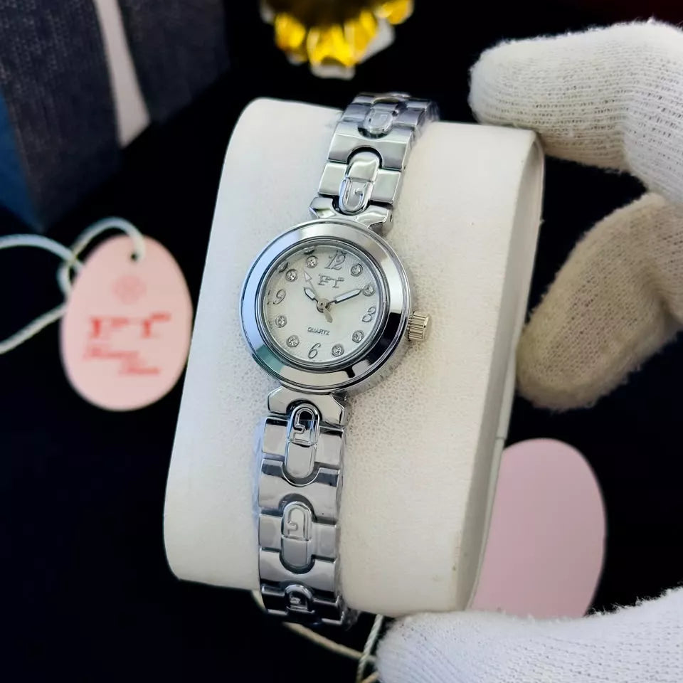 FT – Elegant Small-Dial Gold-Tone Women's Quartz Watch