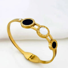 Elegant Gold Coin Bracelet for Women