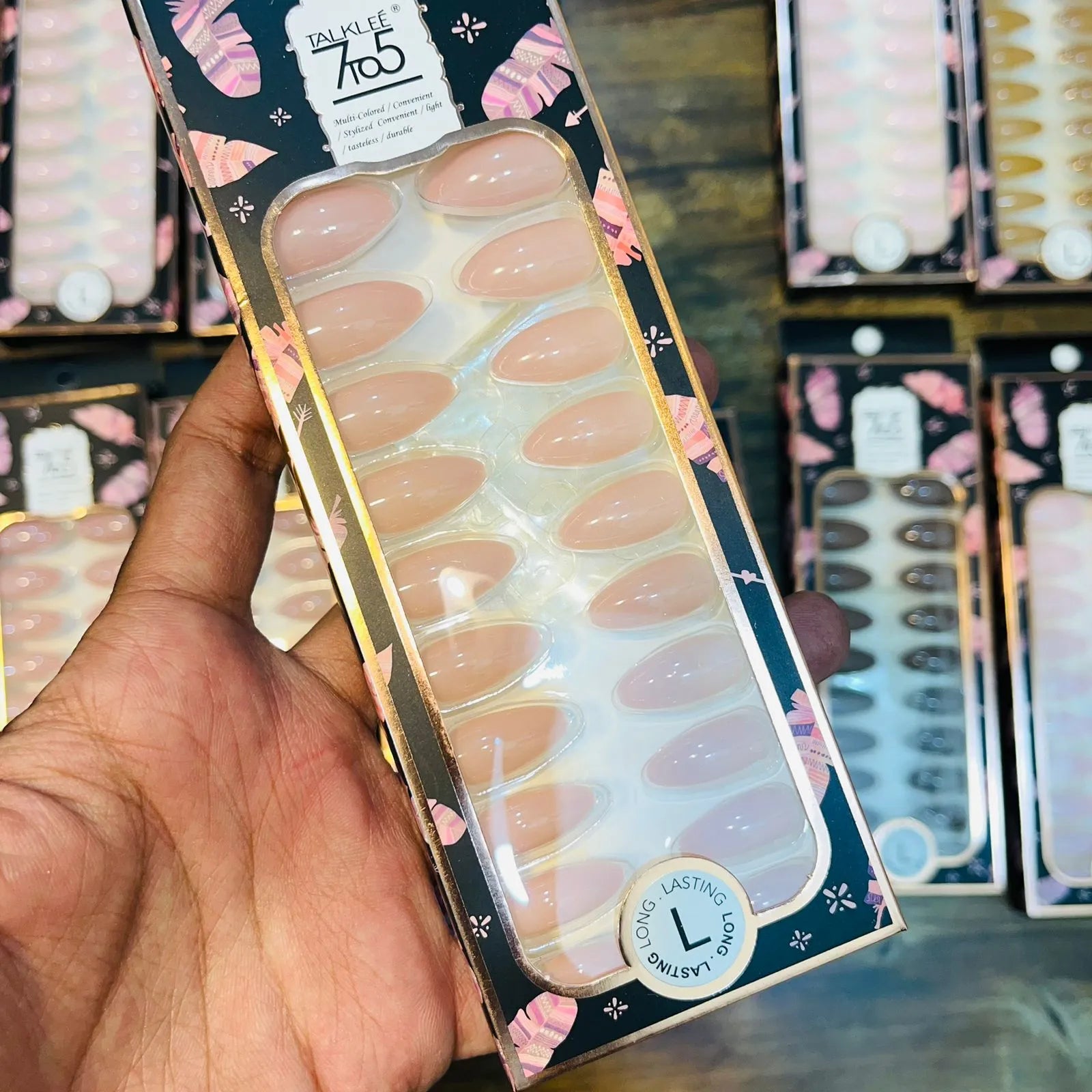 7To5 Talklee Matte Artifical Nails With Free Stickers