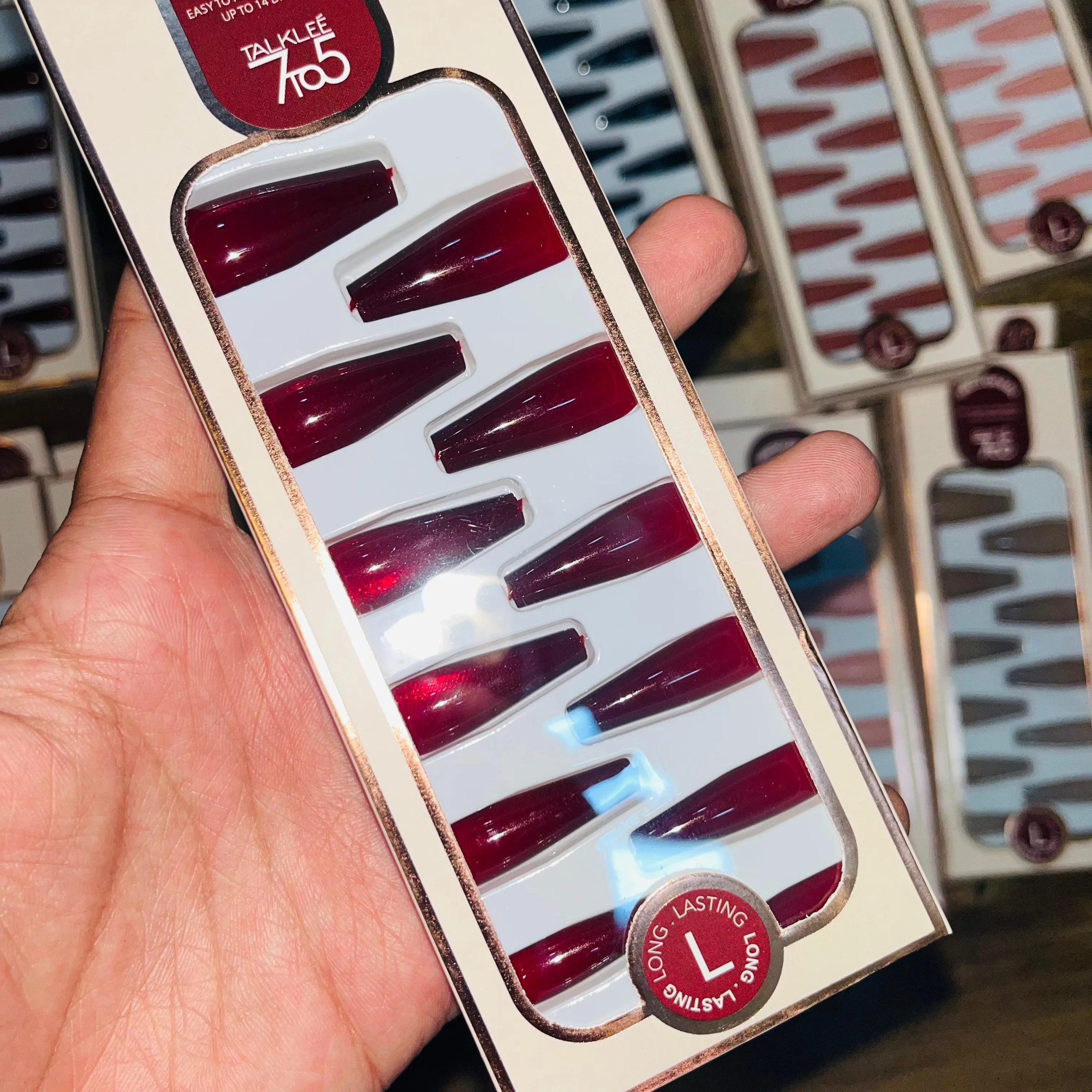 7To5 Talklee Stylish Artifical Nails With Free Stickers