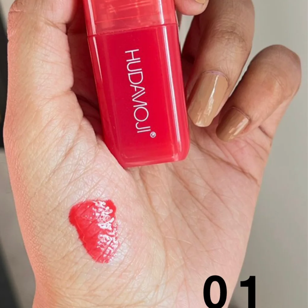 Huda moji Lip Plumping Gloss