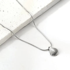 Silver-Toned Scallop Shell Pendant Necklace