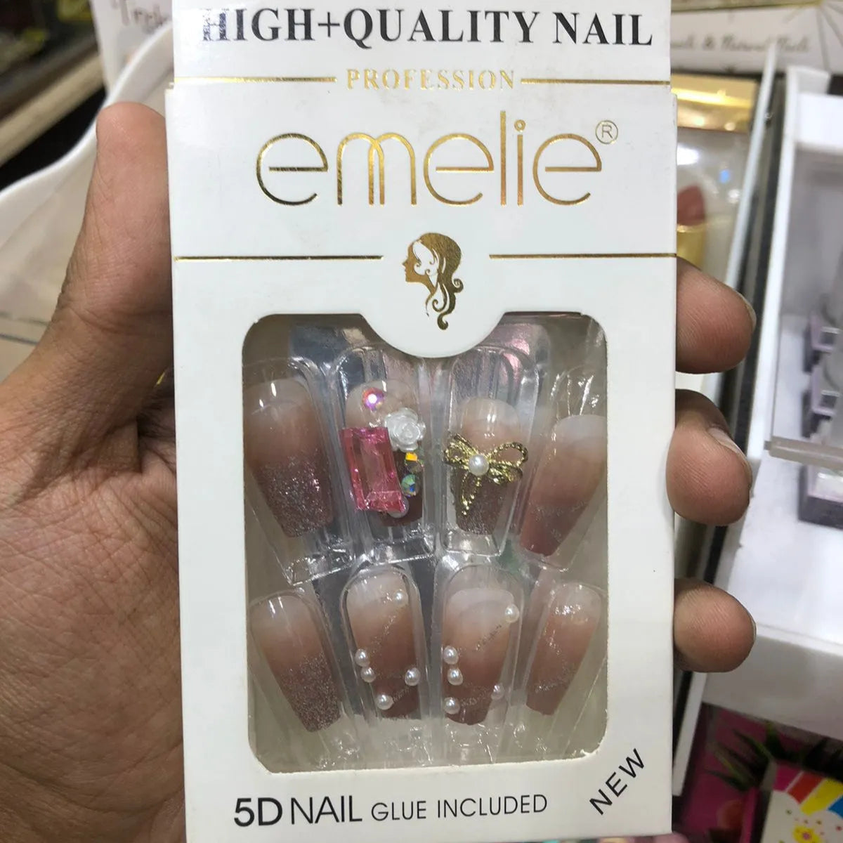 Emelie 5D Artifical Nails With Nail Glue