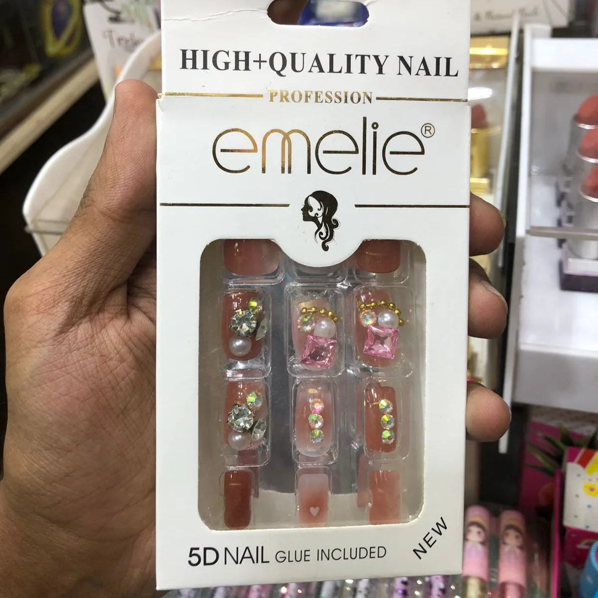 Emelie 5D Artifical Nails With Nail Glue