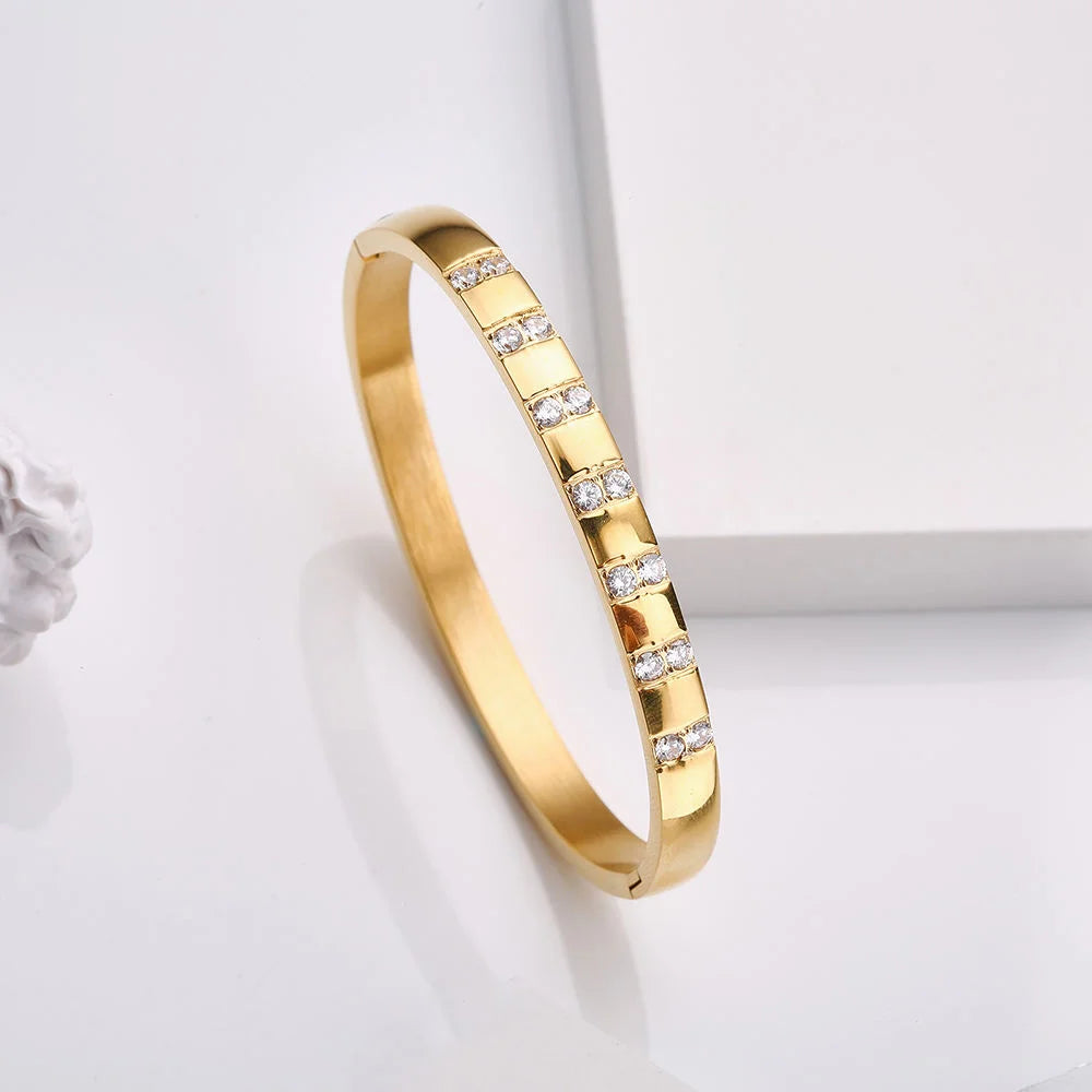 Stainless Steel anti turnish stone Cuff