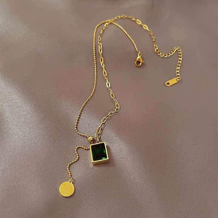 Green Crystal Wafer Square Pendant Necklace – Elegant Sparkle with Modern Charm
