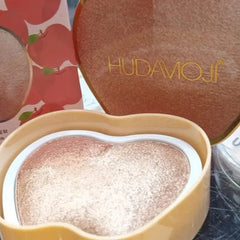 HudaMoji Apple-Shaped Highlighter