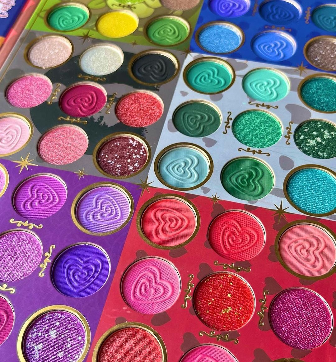 IGOODCO - 54 Colors Anime Exquisite Matte & Shimmer Eyeshadow Palette