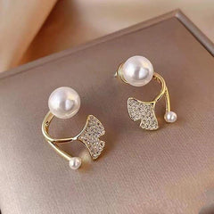Stainless steel Pearl & Fin Earrings - Each Pair