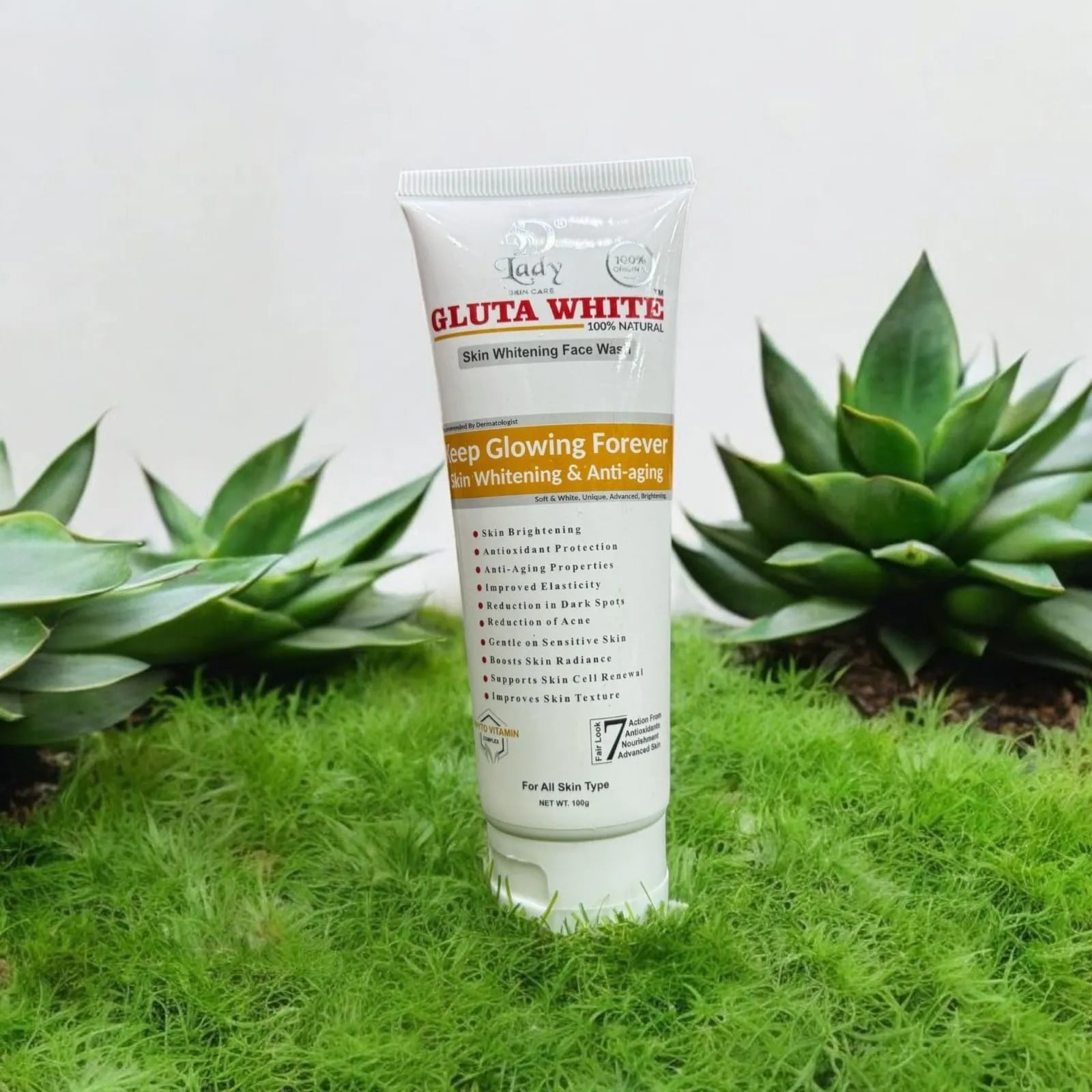 Gluta White 100% Natural Skin Whitening & Anti-Aging Facewash 100G