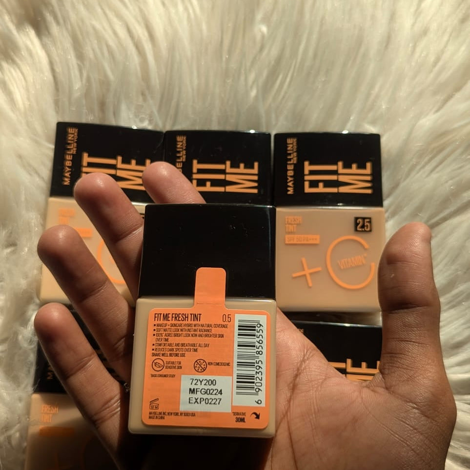 Maybelline - Fit Me Fresh Tint Spf 50 + Vitamin C Foundation