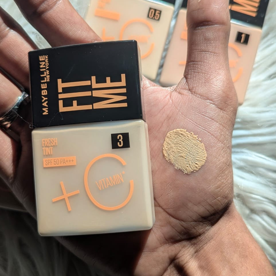 Maybelline - Fit Me Fresh Tint Spf 50 + Vitamin C Foundation