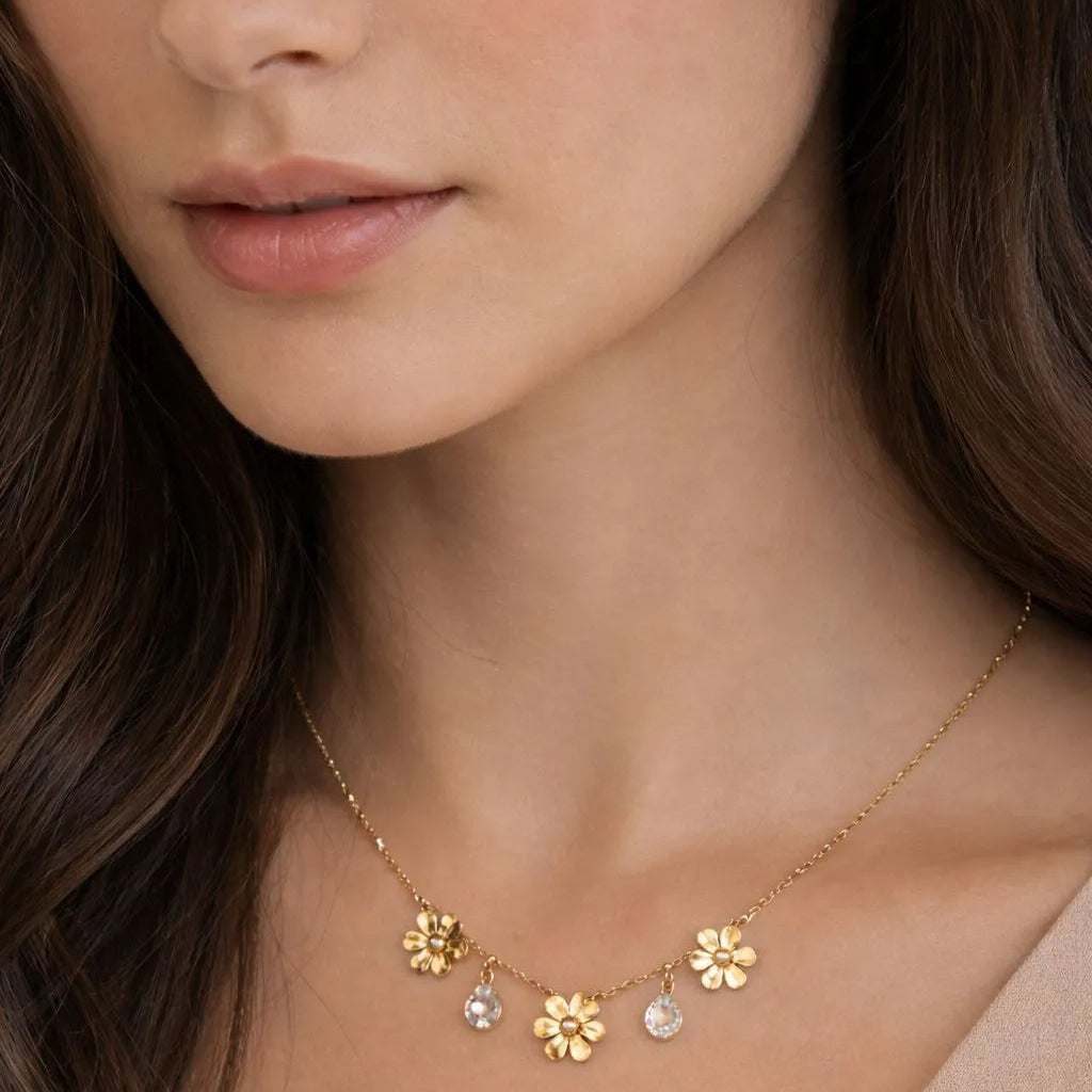 Stainless Steel Furnace Flower Charms Necklace