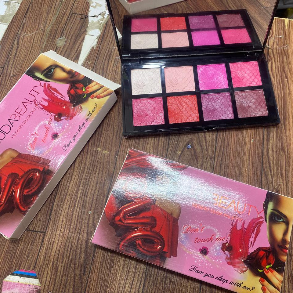 Huda Beauty highlighter/Blusher 2 in 1