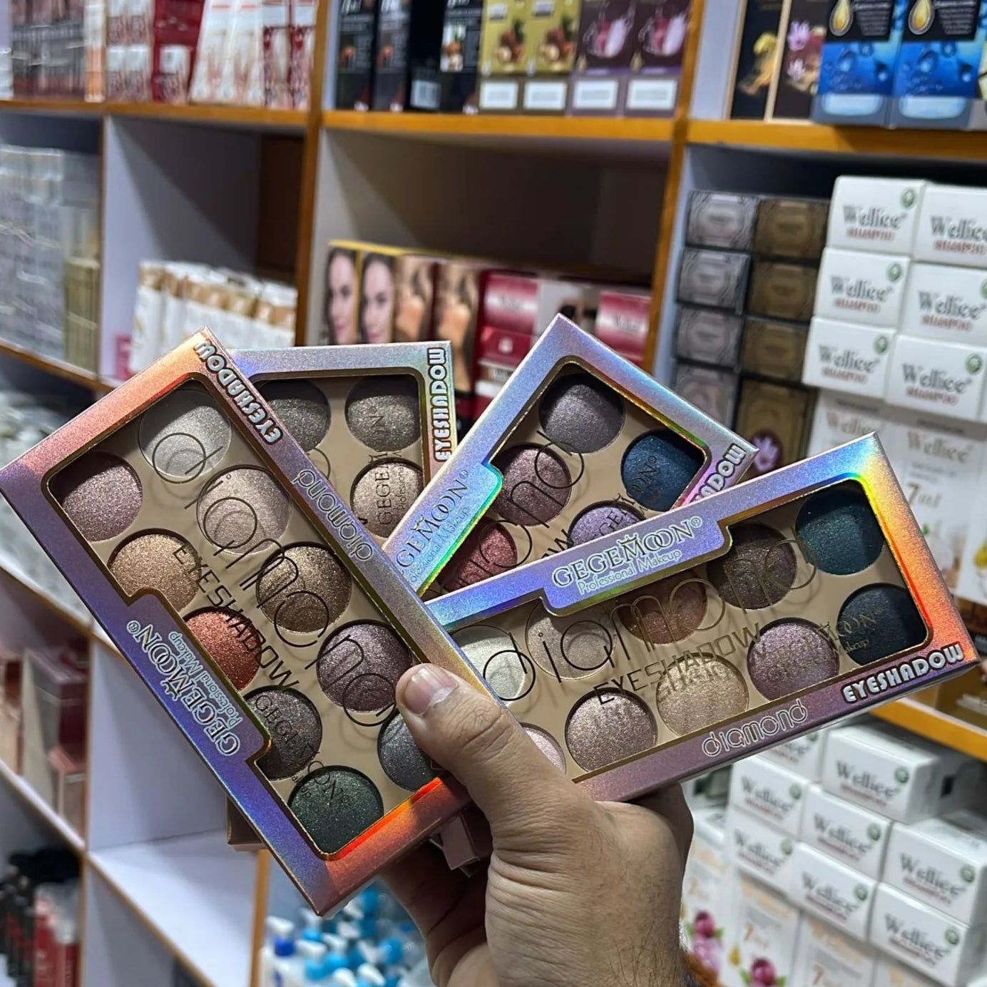 Gege Moon 10 Colors Diamond Eyeshadow Palette