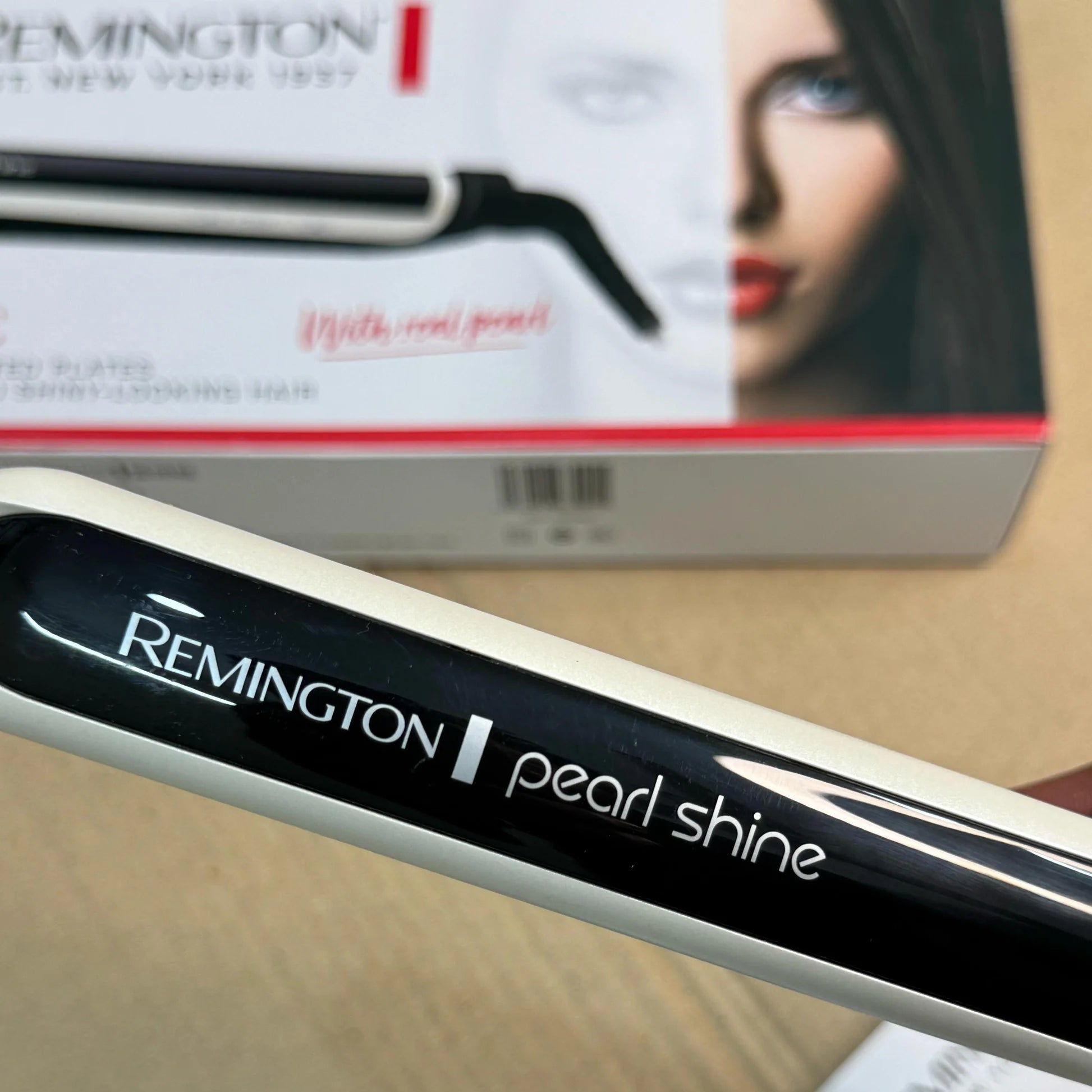 Remington Pearl Shine Hair Straightener – S9505AU