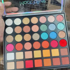 Mocallure Fabulous 42-Color Eyeshadow Palette