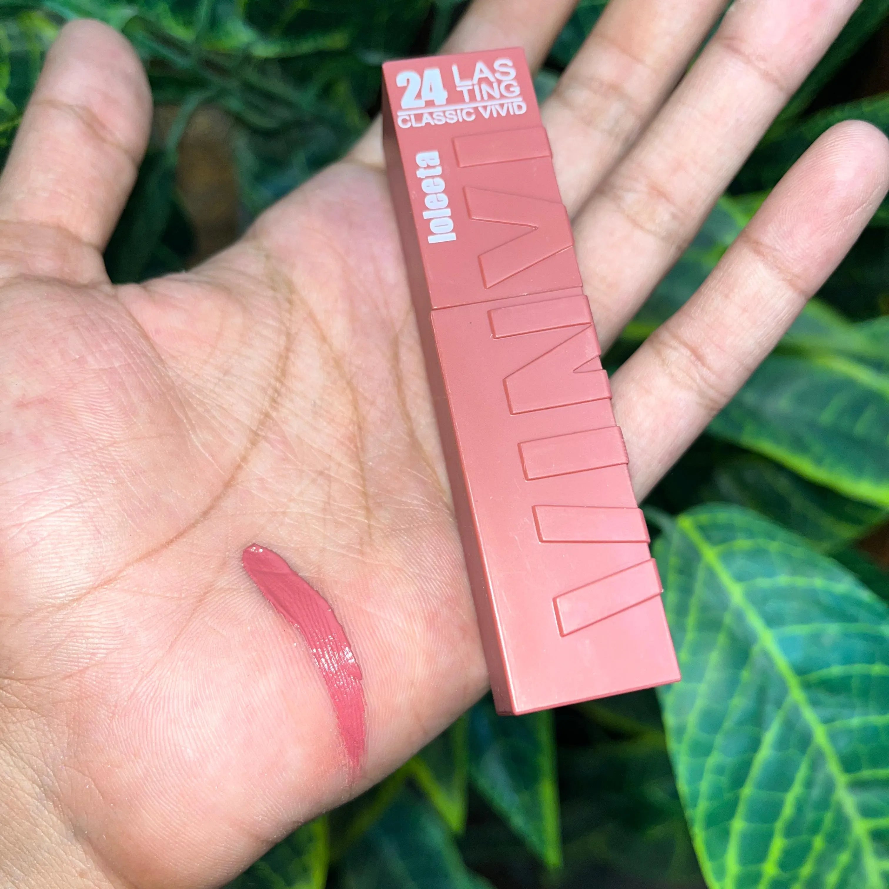 Loleeta Superstay Vinyl Ink – 12 Bold Shades for Unstoppable Color