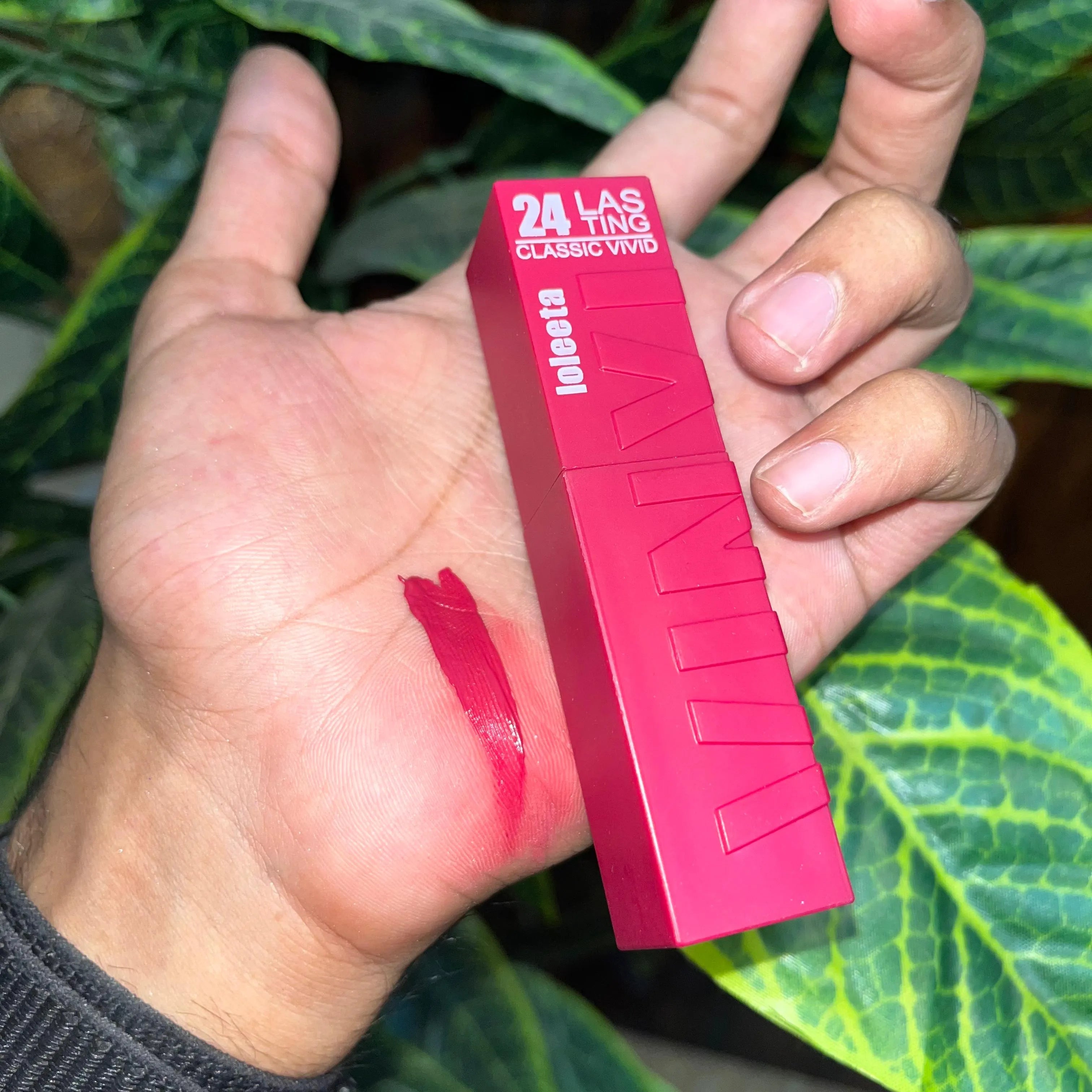 Loleeta Superstay Vinyl Ink – 12 Bold Shades for Unstoppable Color