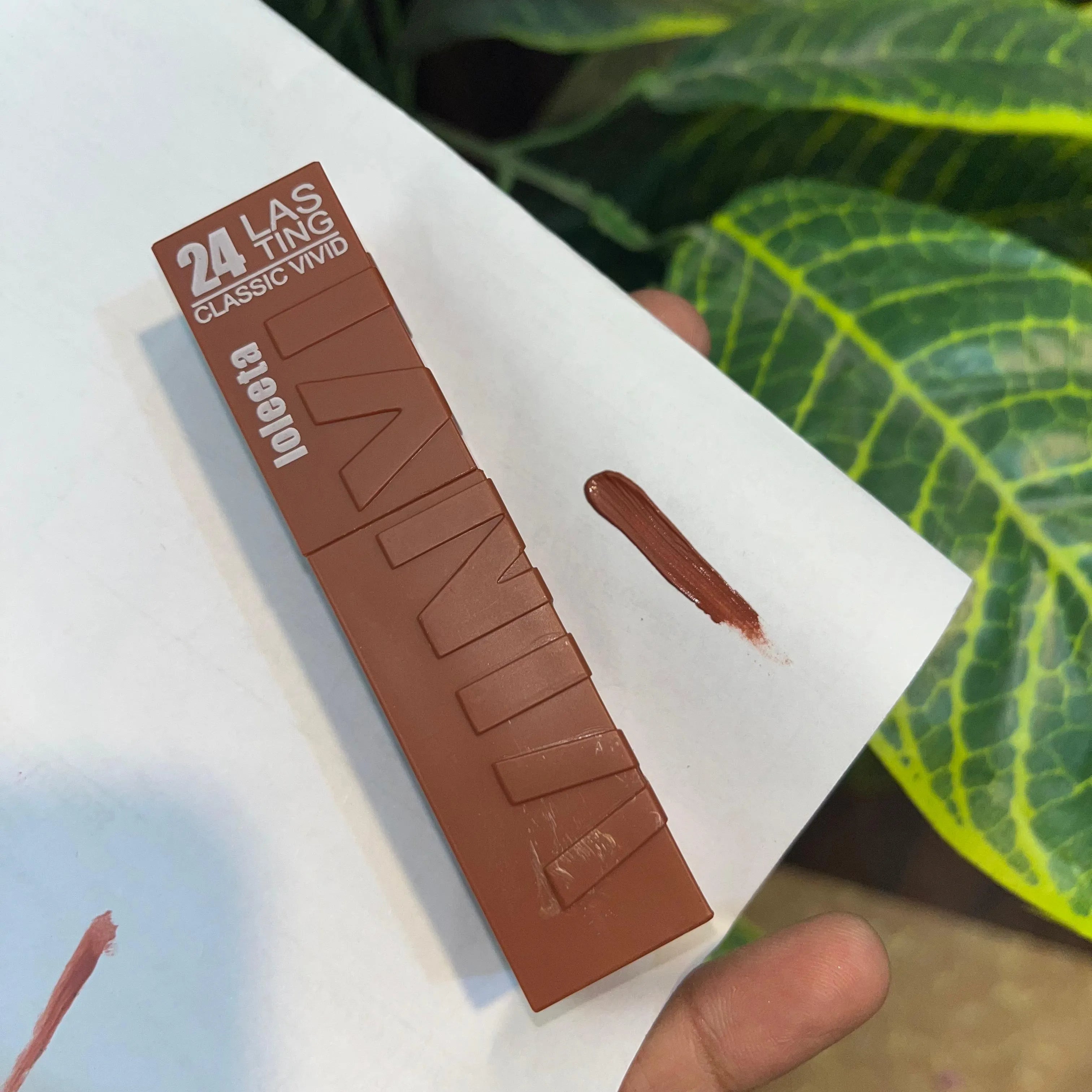 Loleeta Superstay Vinyl Ink – 12 Bold Shades for Unstoppable Color