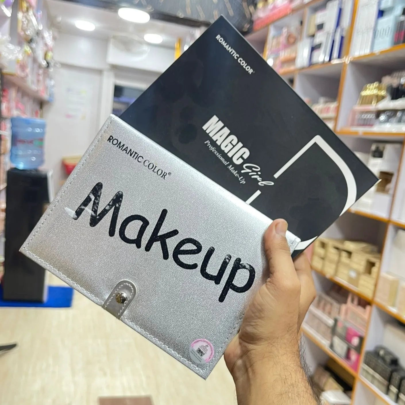 Romantic Color Mix Makeup Palette – Versatile Shades for All-Day Glam